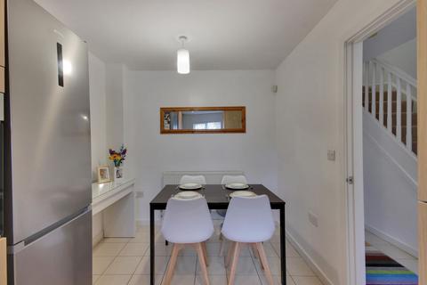 3 bedroom end of terrace house for sale, Albion Way, Edenbridge