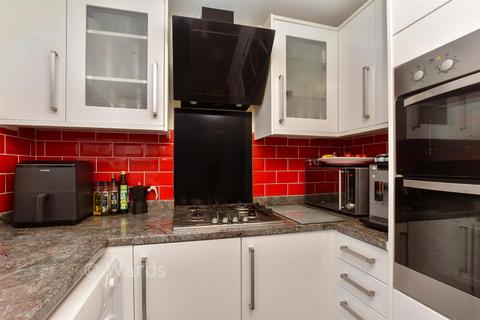 2 bedroom duplex for sale, Hamble Road, Tonbridge TN10