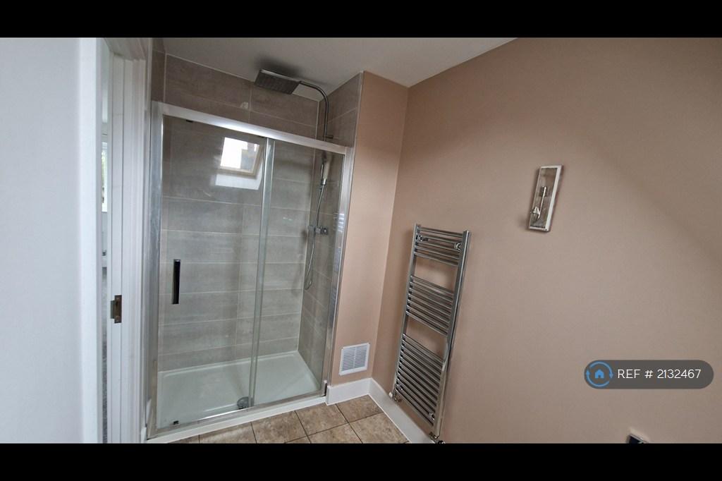 Ensuite Shower