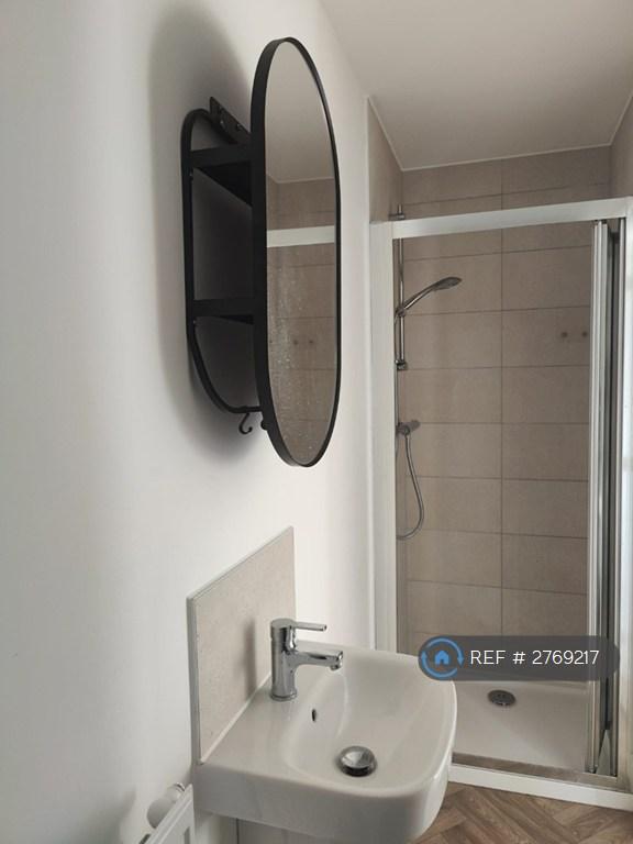 Ensuite Bathroom