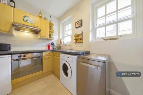 1 bedroom flat to rent, Winfield House, London, SW11