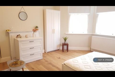 undefined, Palmerston Road, London, N22