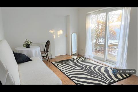 1 bedroom flat to rent, Footscray Road, London, SE9