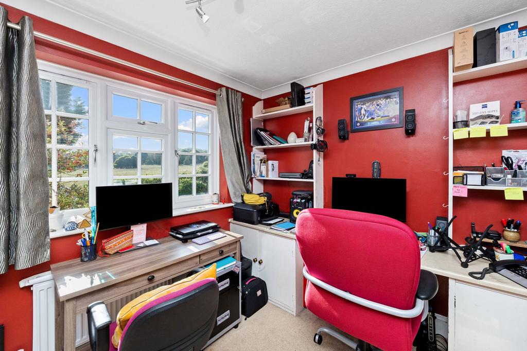 Study / Bedroom 5