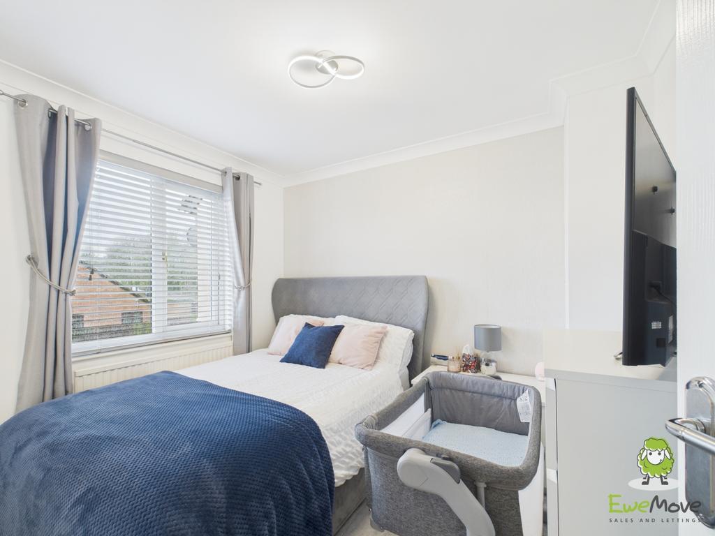 Ewe Move Basingstoke Estate Agents - Beecham Berry