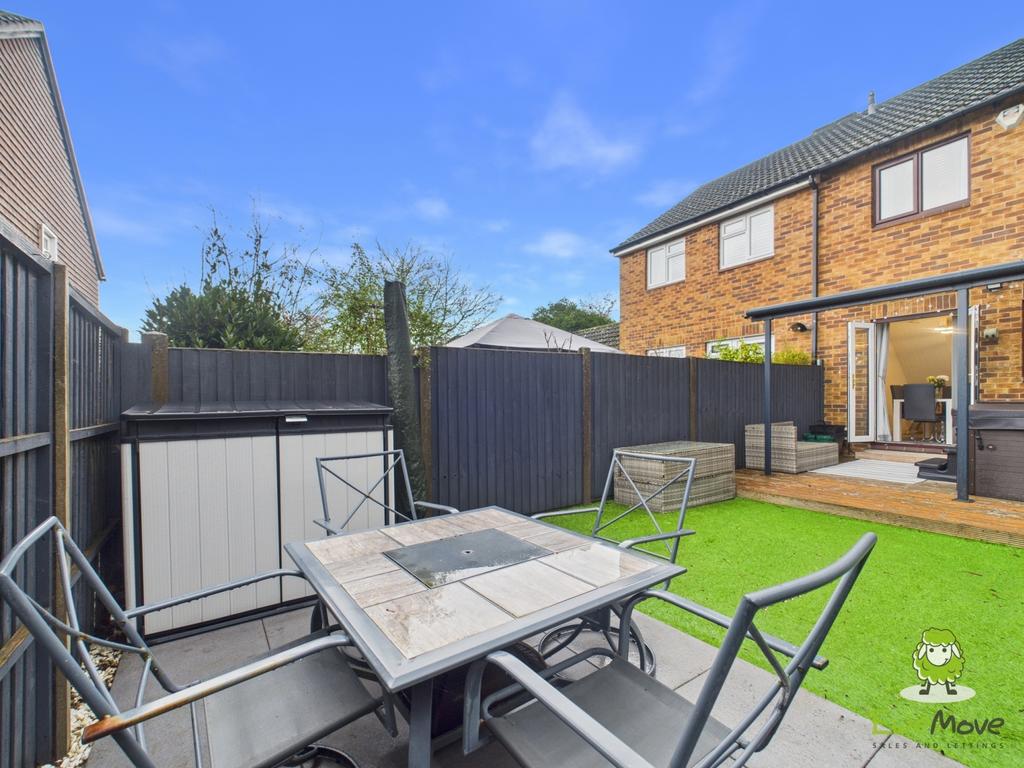 Ewe Move Basingstoke Estate Agents - Beecham Berry