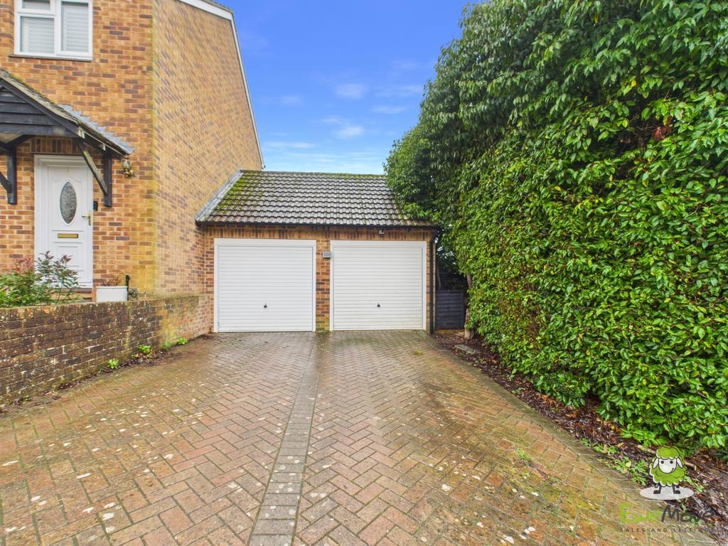 Ewe Move Basingstoke Estate Agents - Beecham Berry