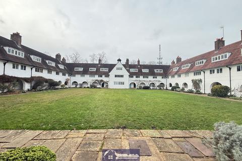 1 bedroom flat for sale, Heath Close, Hampstead Garden Suburb, London NW11