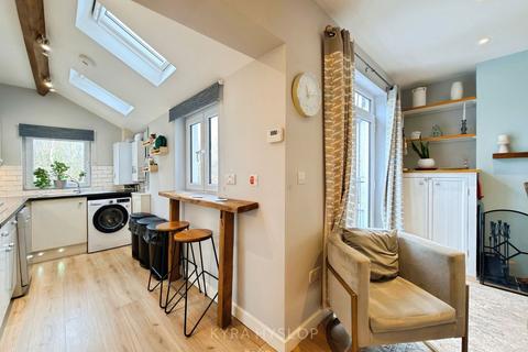 undefined, Roseland Crescent, Exeter EX1