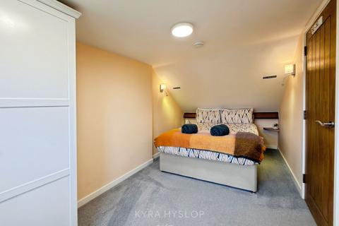 undefined, Roseland Crescent, Exeter EX1