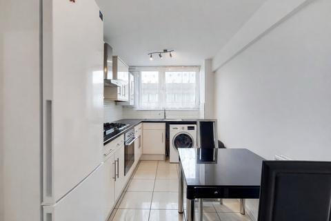 2 bedroom apartment for sale, Ray Lodge Road, Woodford Green, IG8