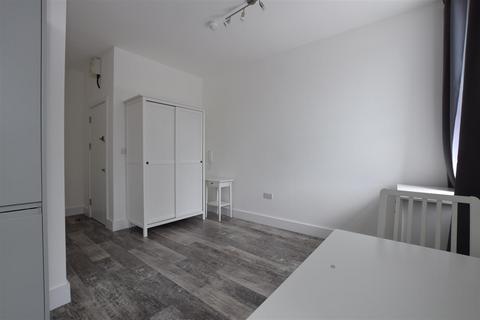 undefined, 37 Cedar Road, Sutton SM2