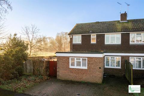 undefined, Matthew Arnold Close, Cobham KT11