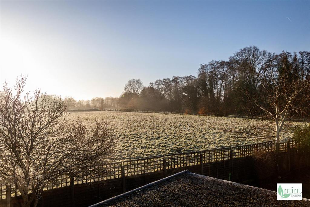 Matthew Arnold Close - Watermark-8.jpg