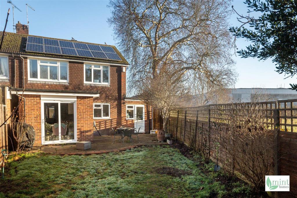Matthew Arnold Close - Watermark-33.jpg