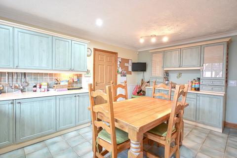 4 bedroom bungalow for sale, Milfoil Lane, Spalding PE12