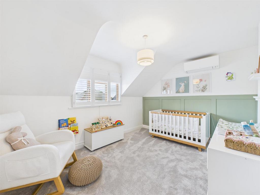 CAM02885 G0-PR0542-STILL017.jpg