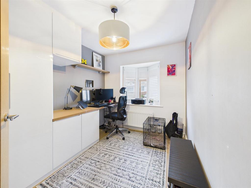 CAM02885 G0-PR0542-STILL009.jpg