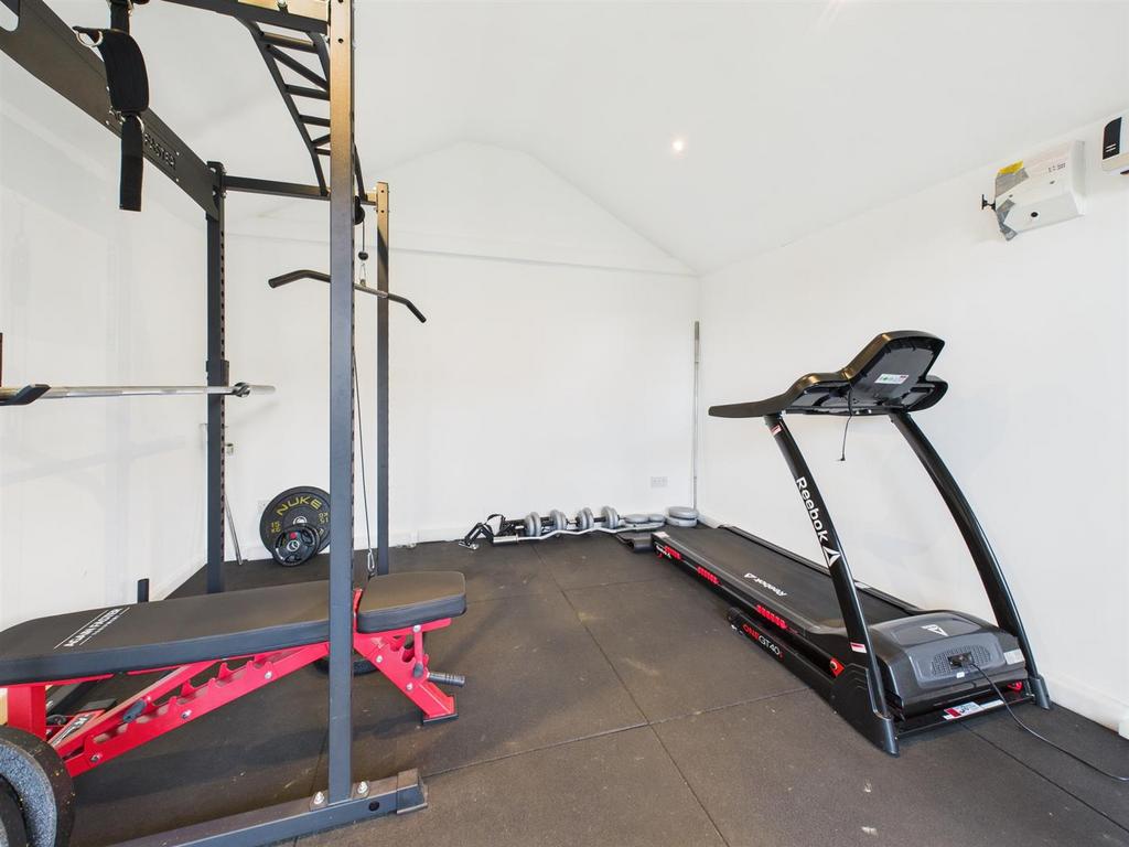 CAM02885 G0-PR0542-STILL027.jpg