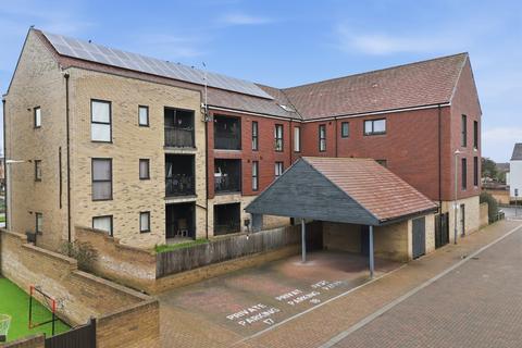2 bedroom ground floor flat for sale, Morgan Crescent, Dagenham, Greater London, RM8 1ER