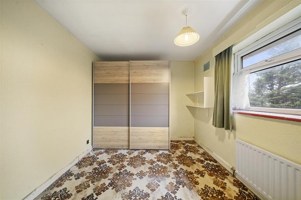 Bedroom 2c.JPG