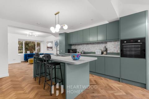 undefined, Leyland Avenue, St. Albans, AL1 2BD