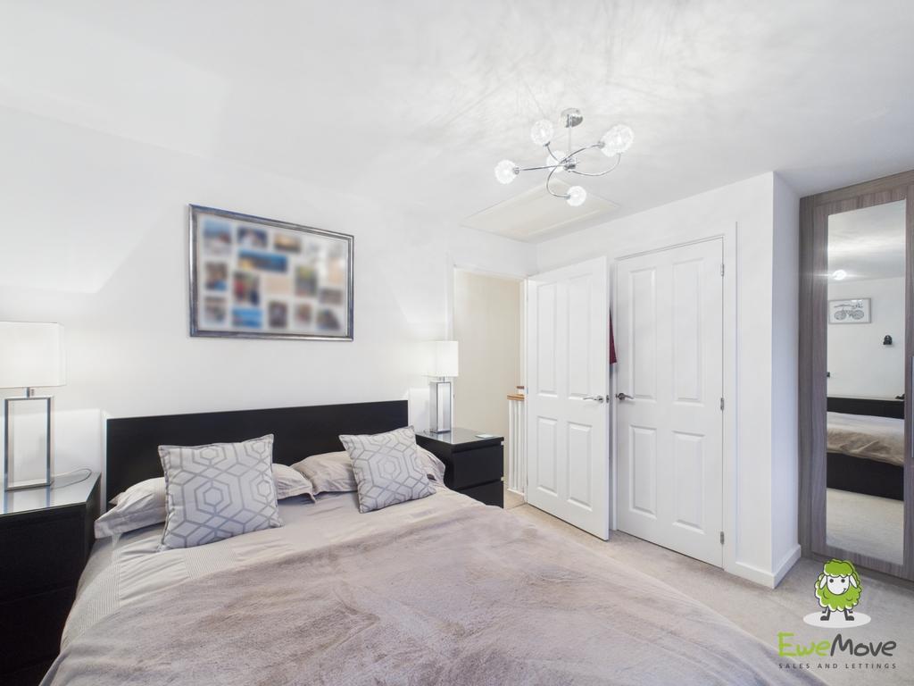 Ewe Move Estate Agents Basingstoke - Fairway Road