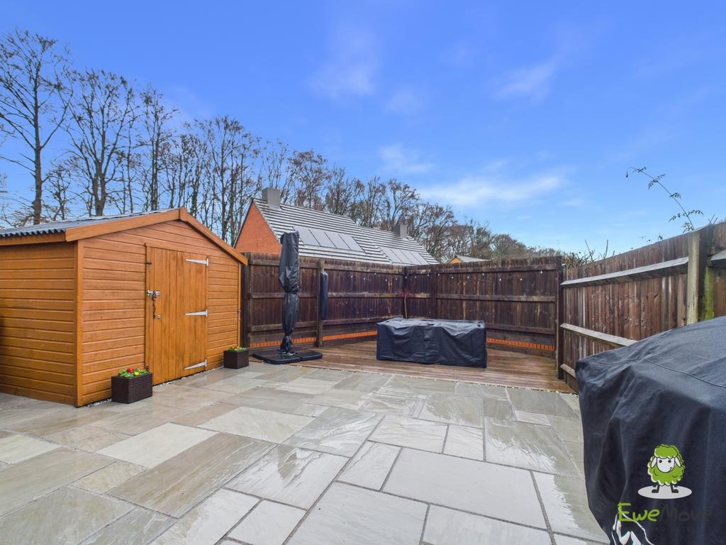 Ewe Move Estate Agents Basingstoke - Fairway Road