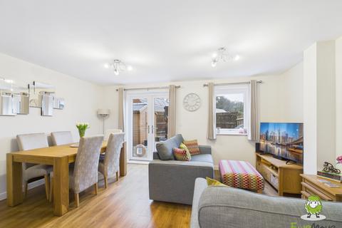2 bedroom semi-detached house for sale, FAIRWAY ROAD, BASINGSTOKE, RG24