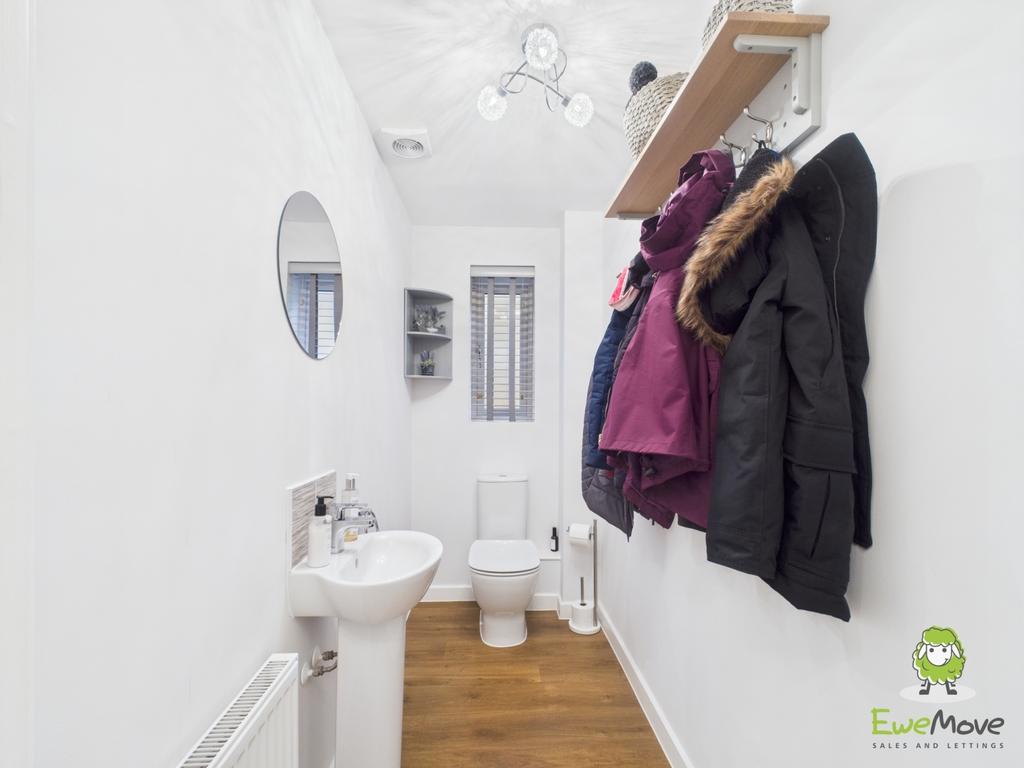 Ewe Move Estate Agents Basingstoke - Fairway Road
