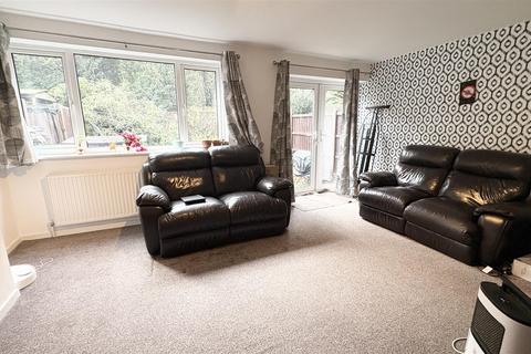 3 bedroom end of terrace house for sale, April Croft, Birmingham B13
