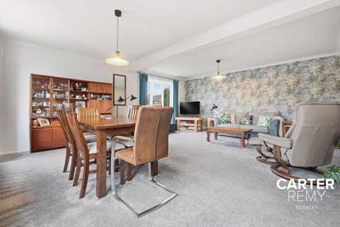 undefined, Sunningdale Road, Rainham, RM13