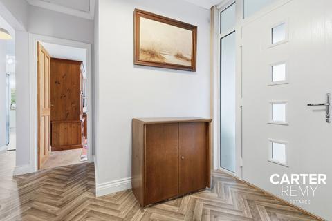 undefined, Sunningdale Road, Rainham, RM13