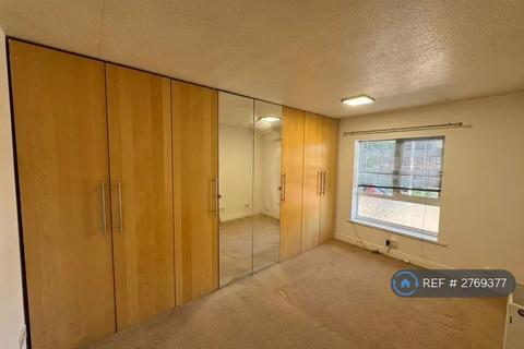 undefined, Chapelon, Tamworth, B77