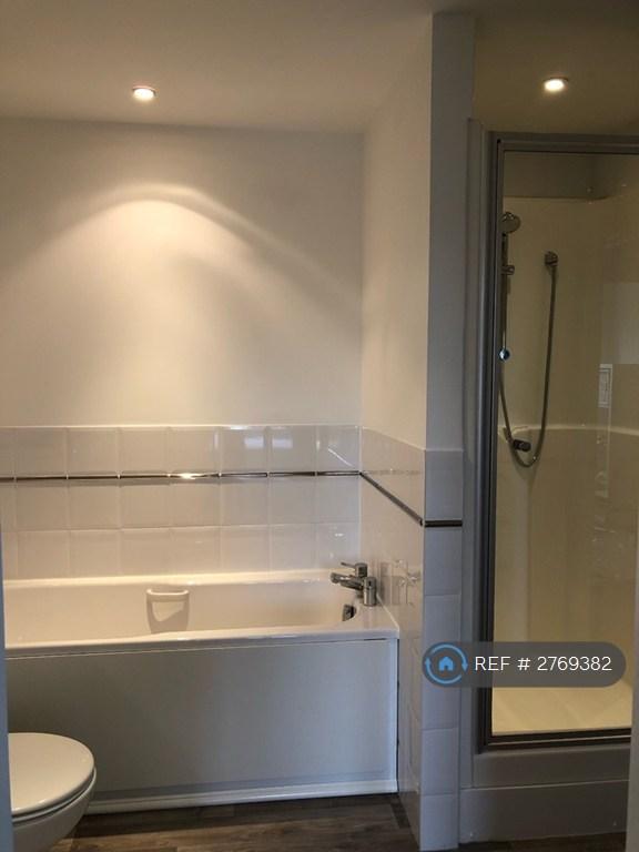 Bath/Shower Cubicle