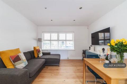 undefined, Griggs Court, London, SE1