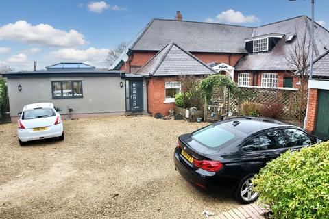 undefined, Pen-Rhiw Avenue, Oakdale, NP12