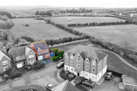 3 bedroom detached house for sale, Hutton Close, Loughborough LE12