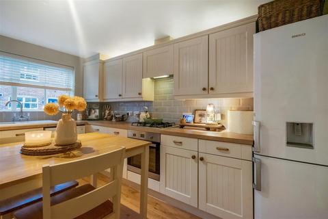 3 bedroom end of terrace house for sale, Beech Rise, Darlington
