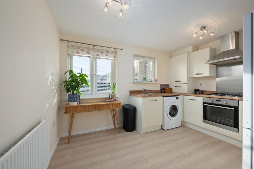 37b Mac Gregor Road019.JPG