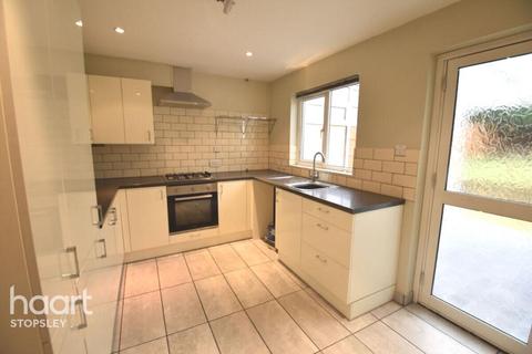 2 bedroom semi-detached house for sale, Leygreen Close, Luton
