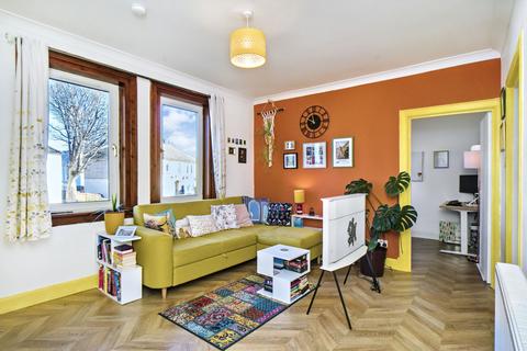 2 bedroom flat for sale, 10/3 Restalrig Circus, Edinburgh, EH7 6HL