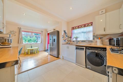 4 bedroom bungalow for sale, Court Road, Orpington, BR6