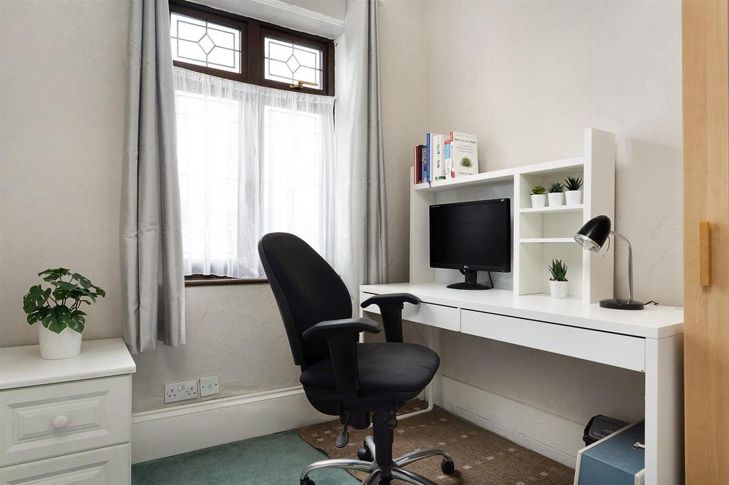 Bedroom 3.jpg