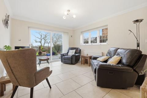 undefined, High View Rise, Crays Hill, CM11