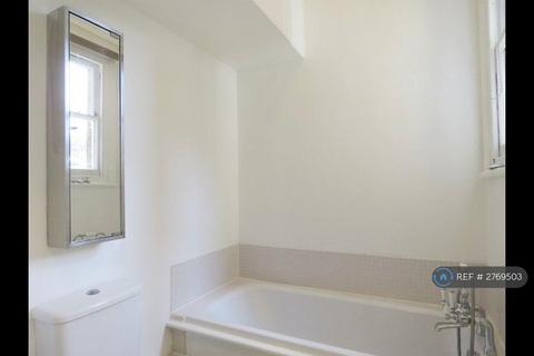 2 bedroom flat to rent, Lanercost Road, London, SW2