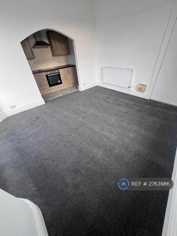Living Room/Kitchen
