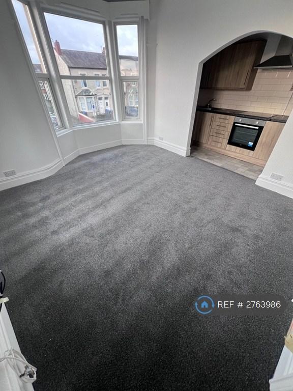 Living Room/Kitchen