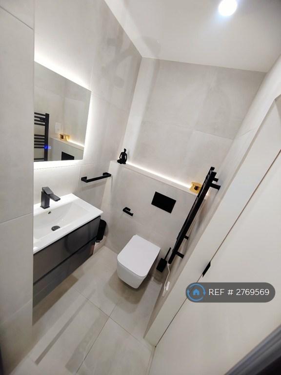 Modern Bathroom
