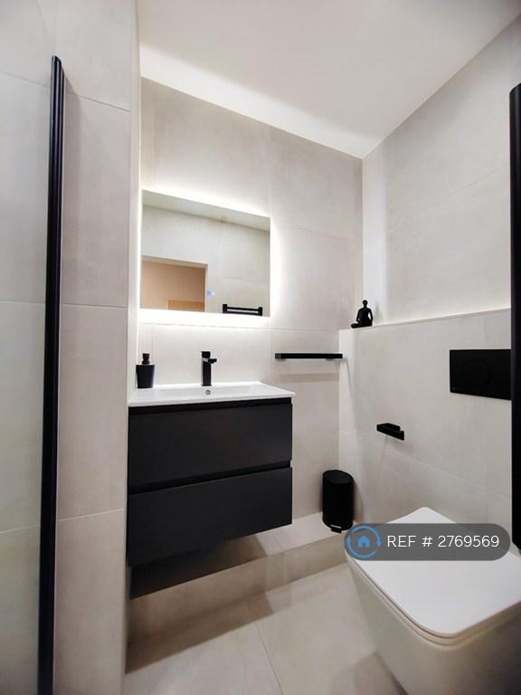 Modern Bathroom